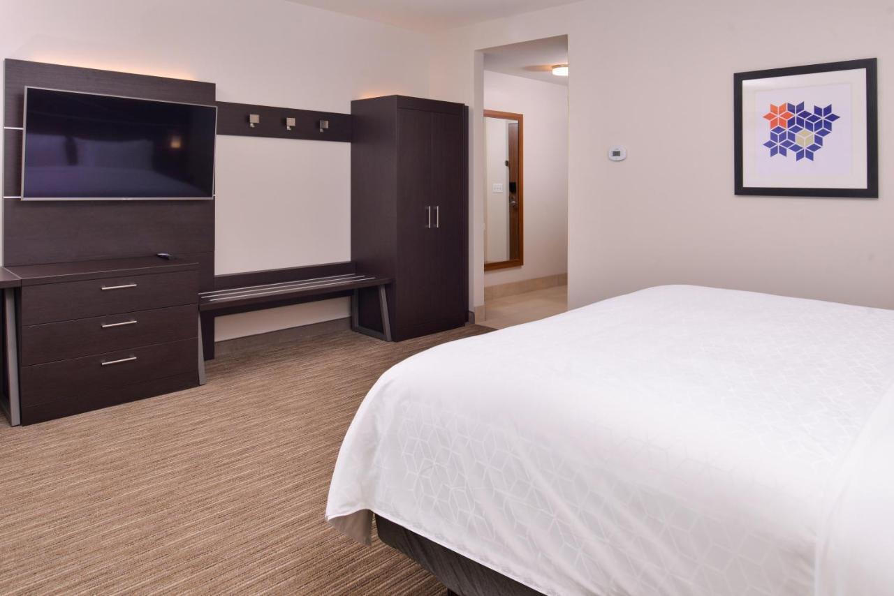 Holiday Inn Express & Suites - Mall Of America - Msp Airport By Ihg Bloomington Buitenkant foto
