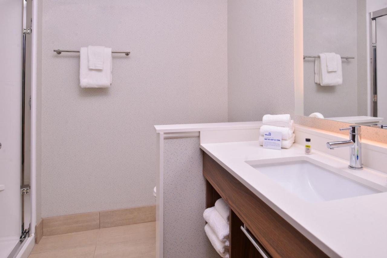 Holiday Inn Express & Suites - Mall Of America - Msp Airport By Ihg Bloomington Buitenkant foto