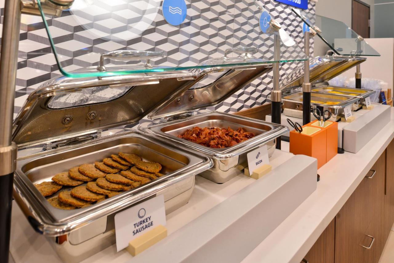 Holiday Inn Express & Suites - Mall Of America - Msp Airport By Ihg Bloomington Buitenkant foto