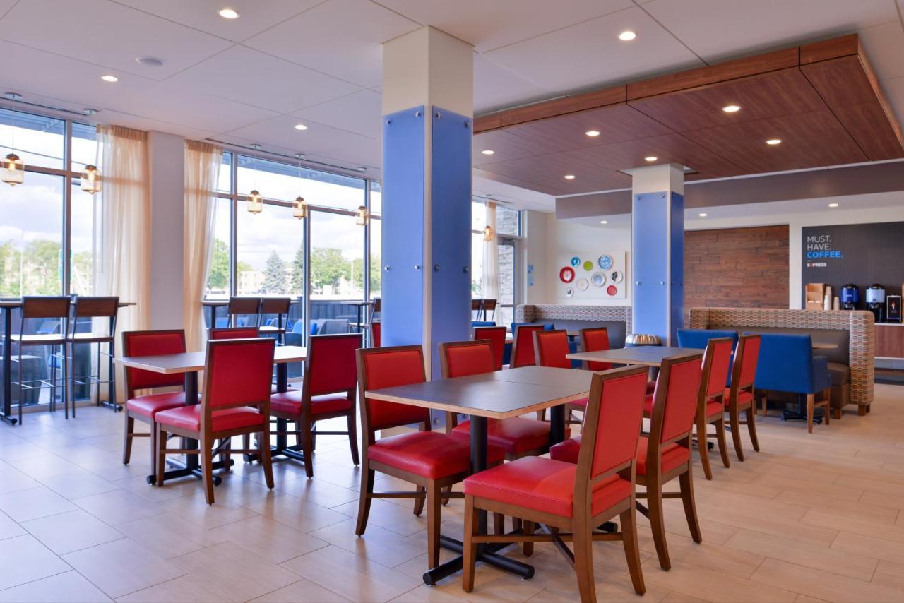 Holiday Inn Express & Suites - Mall Of America - Msp Airport By Ihg Bloomington Buitenkant foto