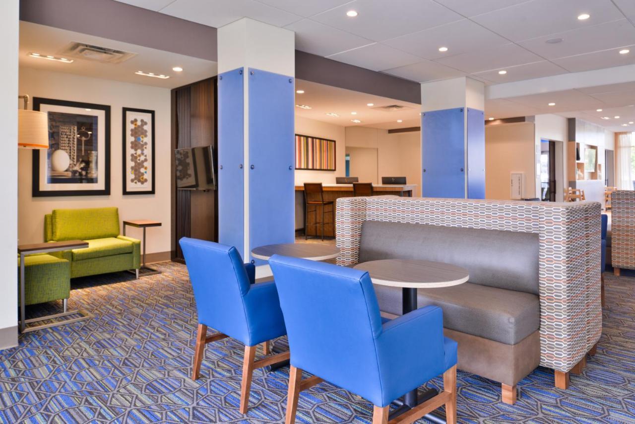 Holiday Inn Express & Suites - Mall Of America - Msp Airport By Ihg Bloomington Buitenkant foto
